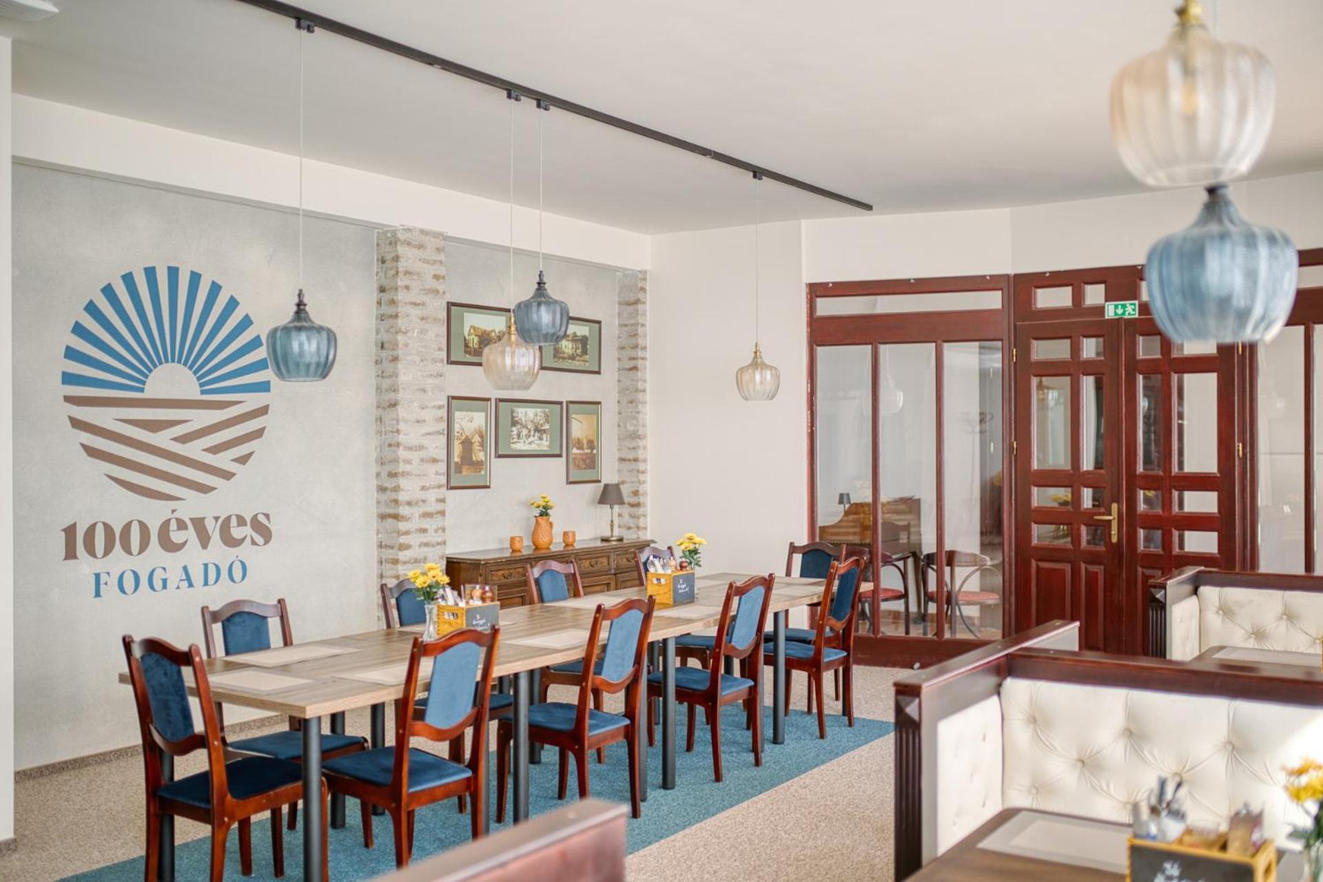 Szatymaz 100 Eves Fogado Bed & Breakfast エクステリア 写真