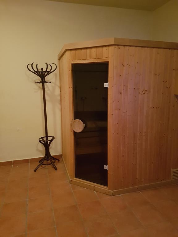 Szatymaz 100 Eves Fogado Bed & Breakfast エクステリア 写真